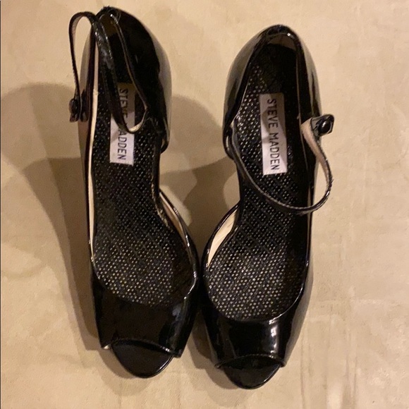Patent Leather Steve Madden Heels - Picture 2 of 5